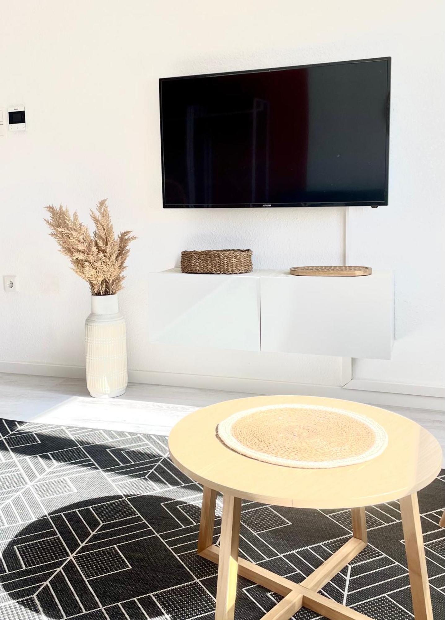 Wlan,Smart Tv,4 Betten, Zentral Emden Kültér fotó